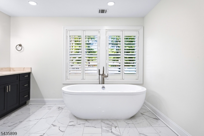 905 Harding Street Westfield, NJ 07090 - Photo 23 of 43