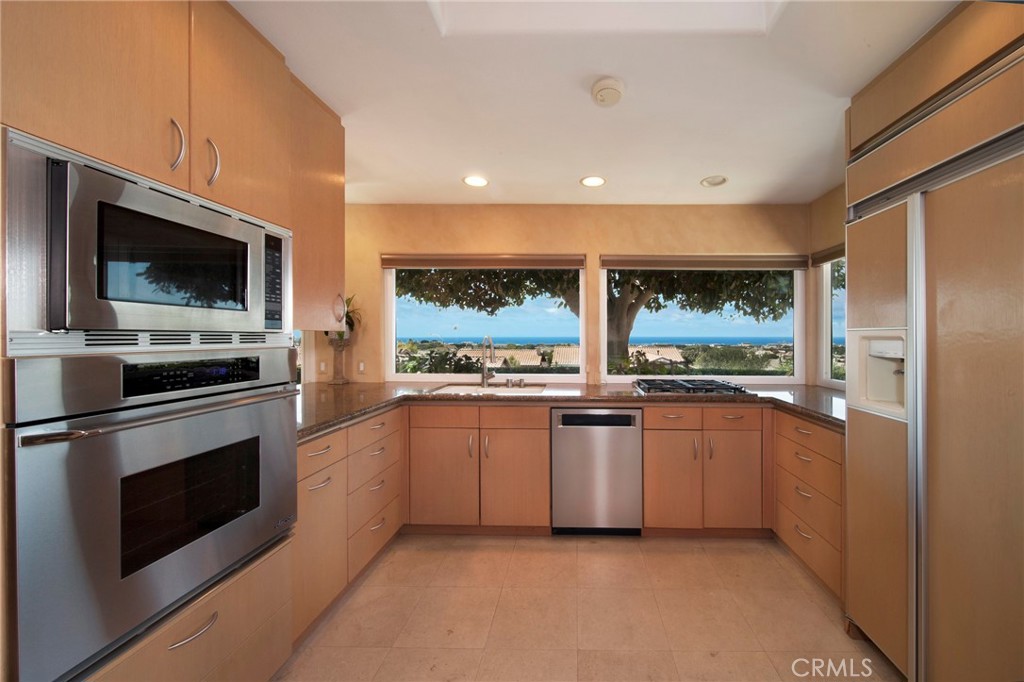 33681 Windlass Drive Dana Point, CA 92629 - Photo 7 of 42