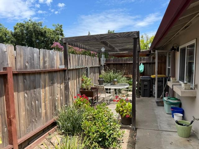 6537 Plymouth Road Stockton, CA 95207 - Photo 10 of 14
