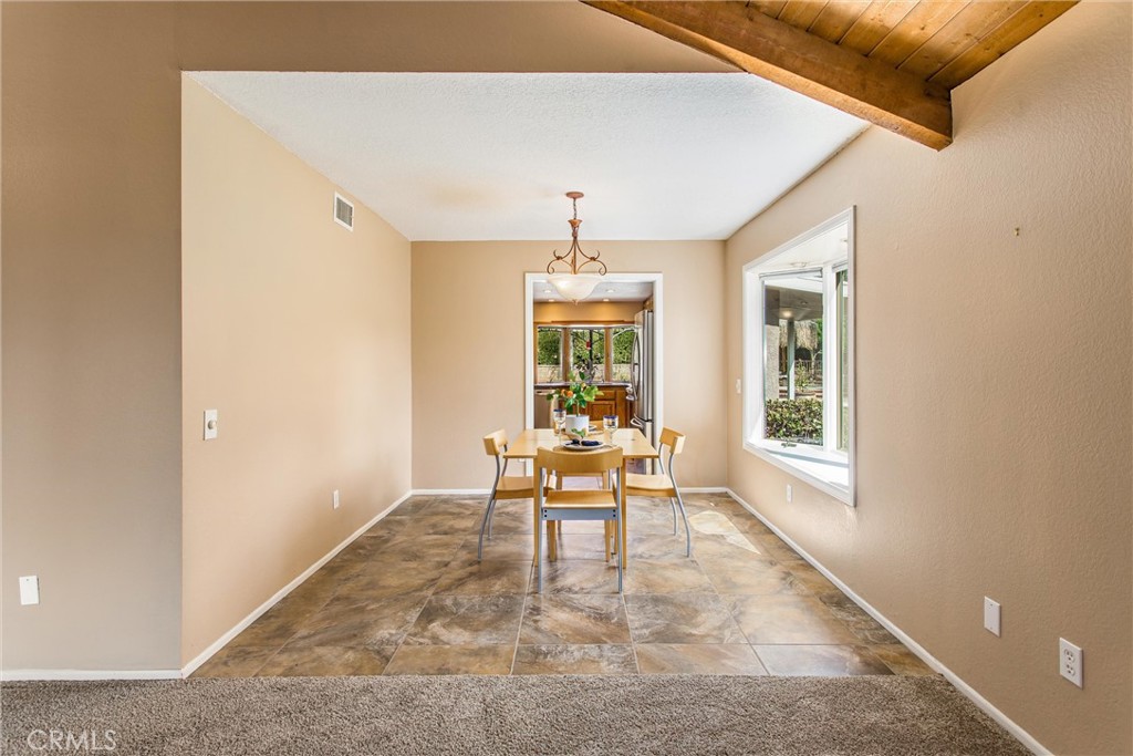 332 Mitchell Way Redlands, CA 92374 - Photo 11 of 51