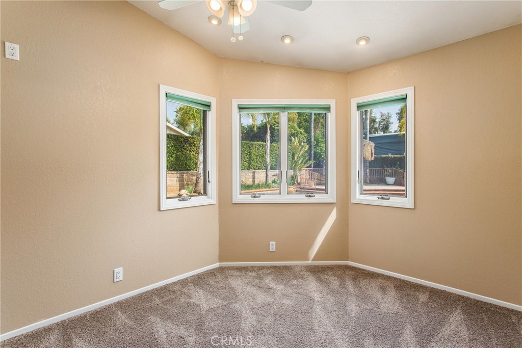 332 Mitchell Way Redlands, CA 92374 - Photo 35 of 51