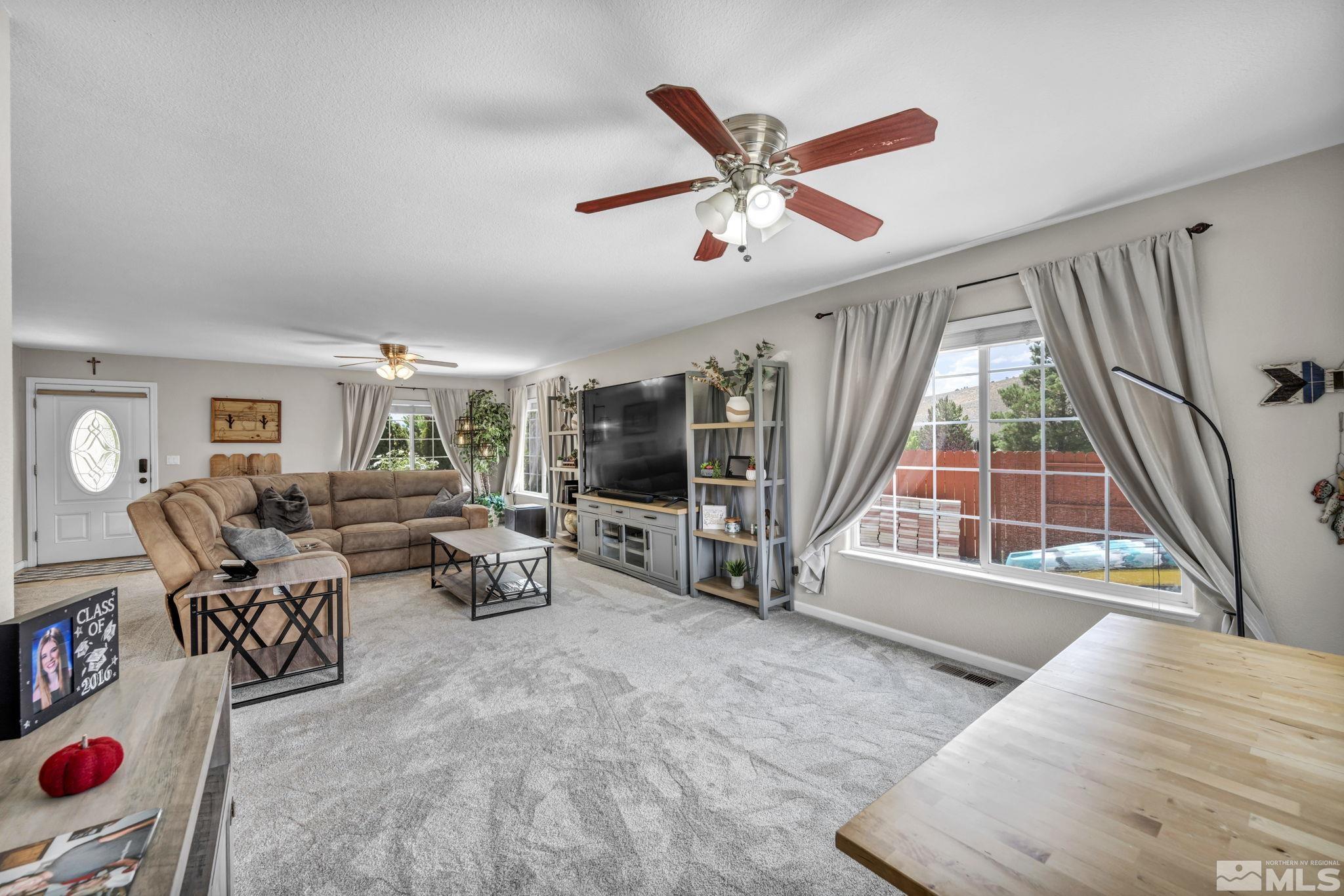 17635 Trout Court Reno, NV 89508 - Photo 4 of 36 Photo 4