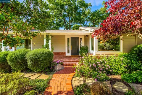 $2,495,000 | 3926 South Peardale Drive, Lafayette, CA 94549