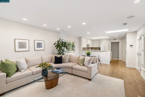 $2,495,000 | 3926 South Peardale Drive, Lafayette, CA 94549