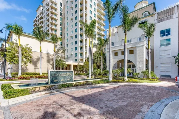 $2,300 | 400 North Federal Highway, Unit 604, Boynton Beach, FL 33435