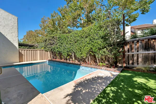 $919,900 | 603 Racquet Club Lane, Thousand Oaks, CA 91360