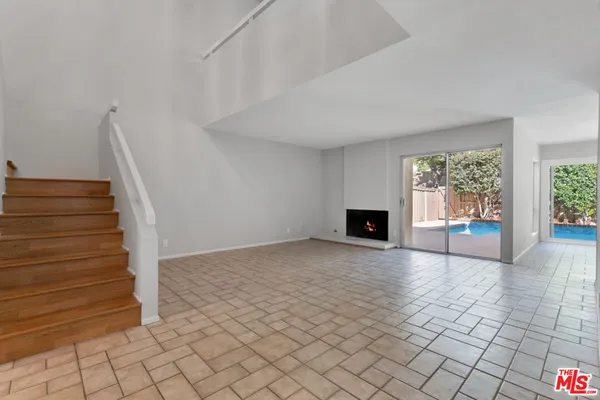 $919,900 | 603 Racquet Club Lane, Thousand Oaks, CA 91360