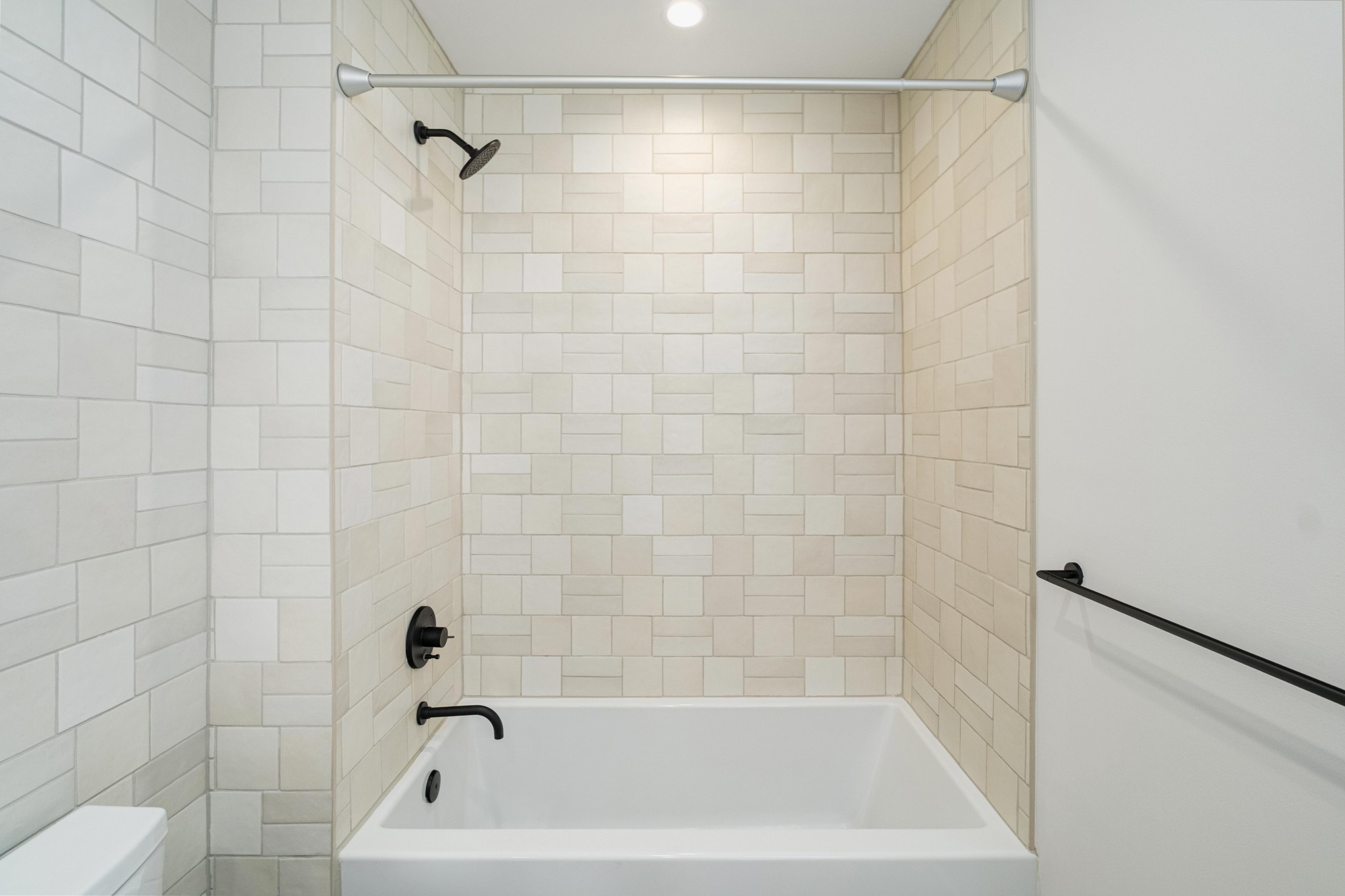84 East Avenue, Unit 2008 Austin, TX 78701 - Photo 19 of 23 Just like a day at the spa...
