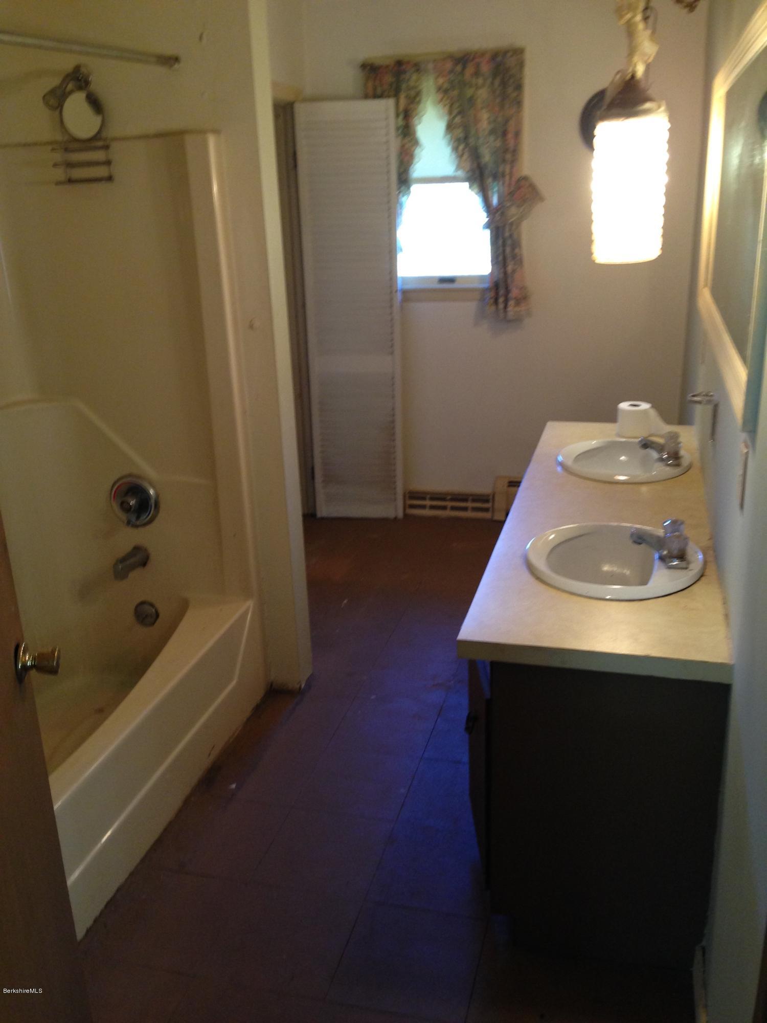 94 Ingalls Road Cheshire, MA 01225 - Photo 13 of 25 Full Bath