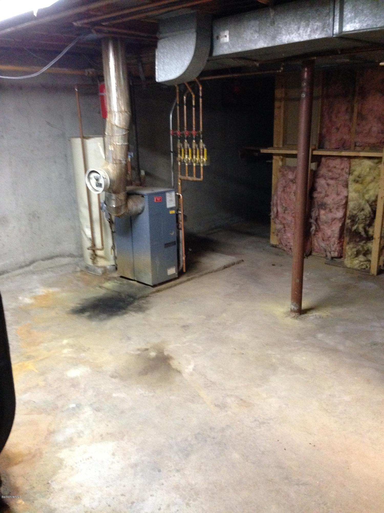 94 Ingalls Road Cheshire, MA 01225 - Photo 21 of 25 Basement