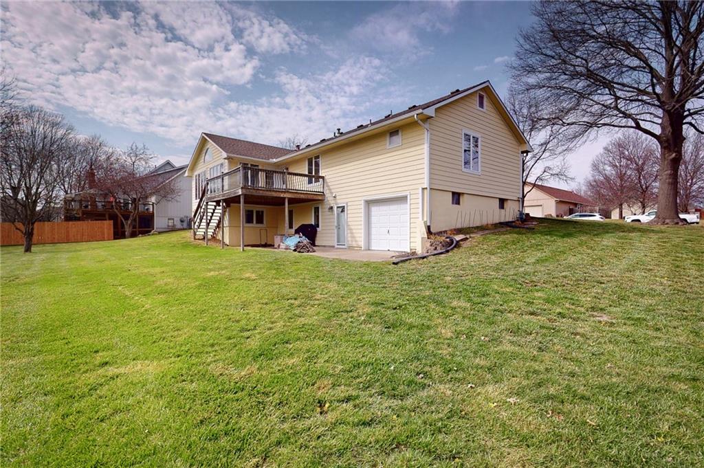 105 Toucan Street Raymore, MO 64083 - Photo 4 of 50