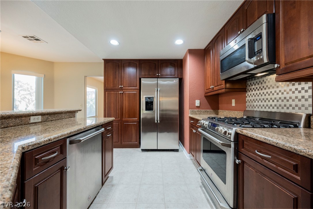 1510 Tree Top Court Henderson, NV 89014 - Photo 20 of 97