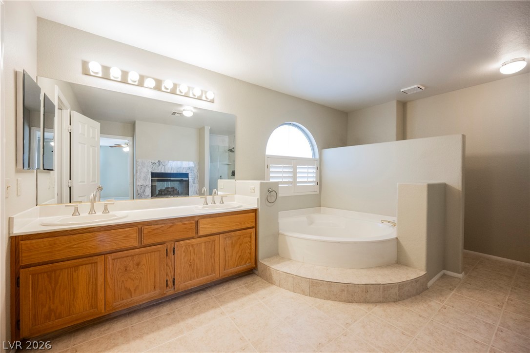 1510 Tree Top Court Henderson, NV 89014 - Photo 46 of 97 Primary Dule Sink Bath