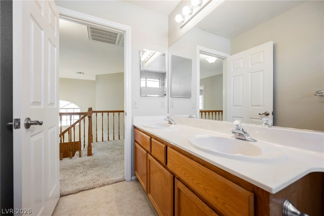 1510 Tree Top Court Henderson, NV 89014 - Photo 62 of 97 Upstairs Bath