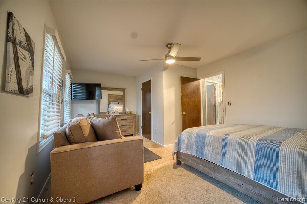 31189 Hoover Road Warren, MI 48093 - Photo 21 of 34