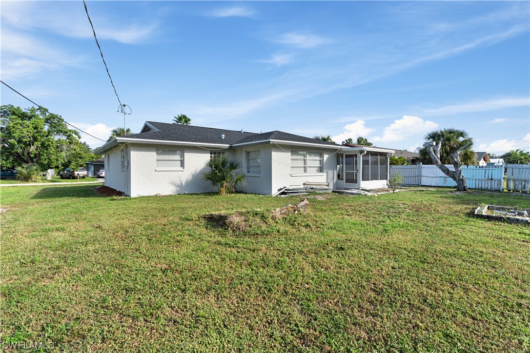 2201 Lily Road Fort Myers, FL 33905 - Photo 28 of 36