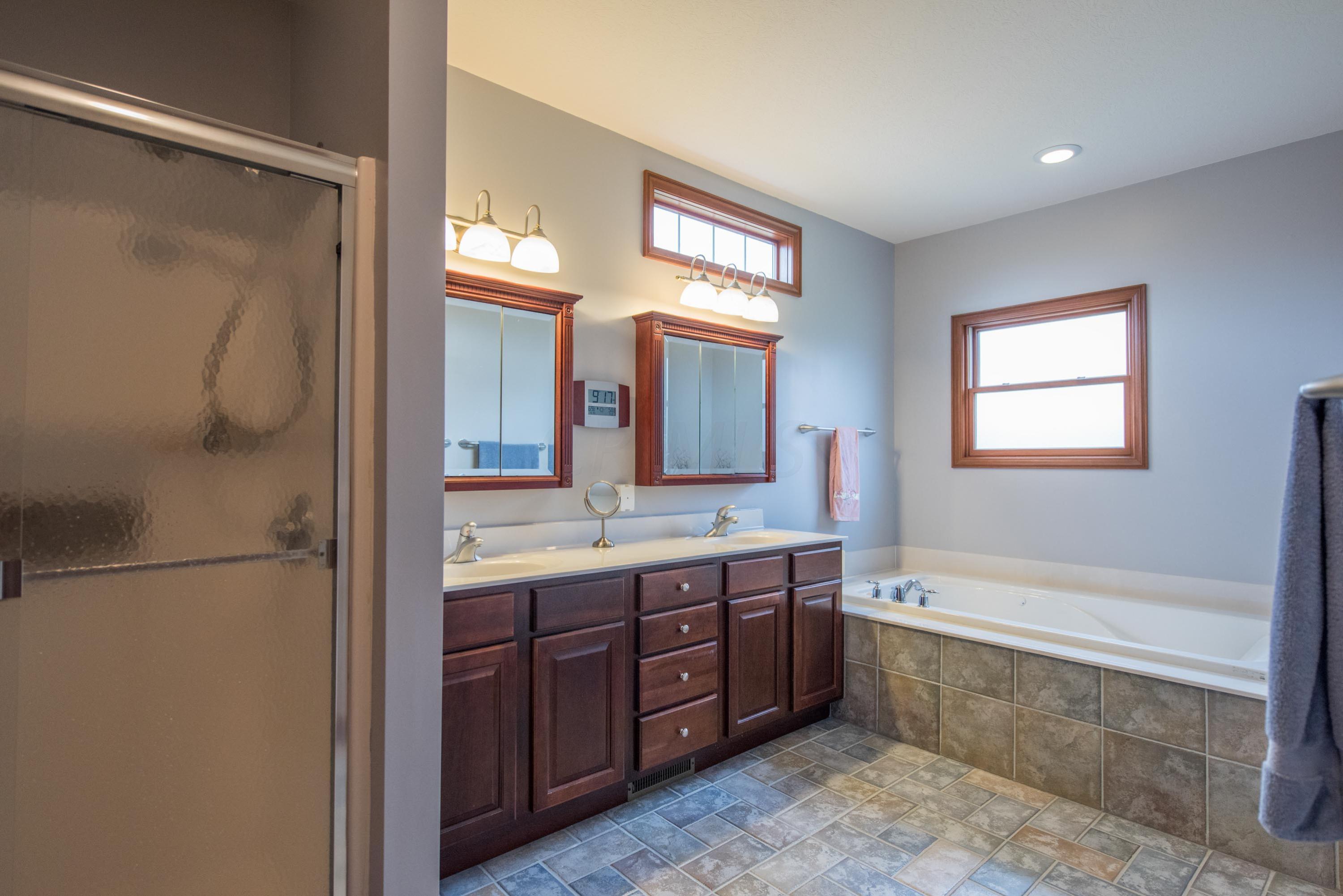 8631 Carter Road Hilliard, OH 43026 - Photo 43 of 78 Gallery Image 43