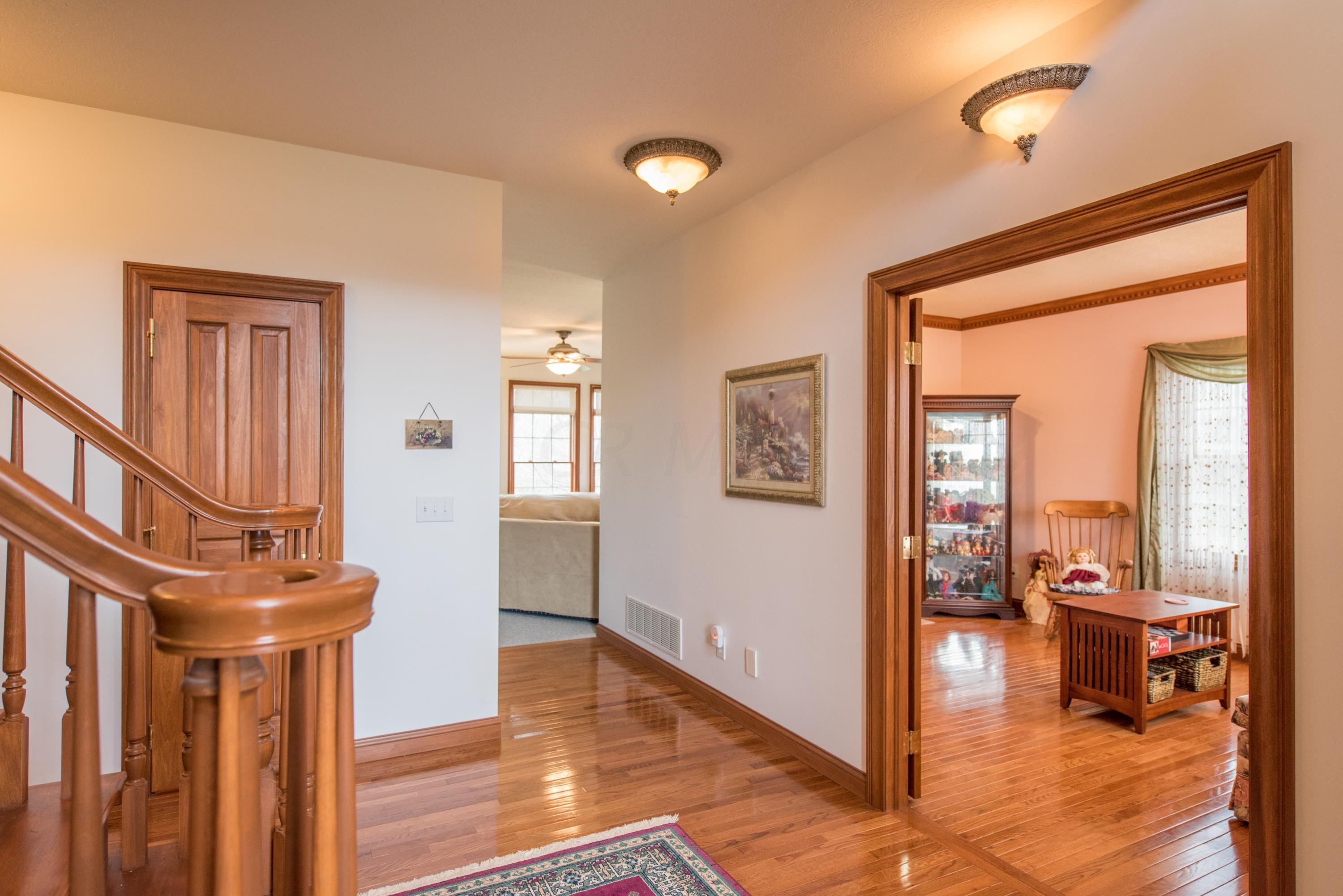 8631 Carter Road Hilliard, OH 43026 - Photo 6 of 78 Gallery Image 6