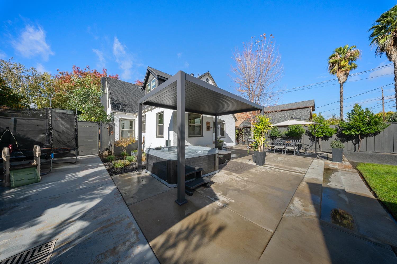 530 Myrtle Avenue Modesto, CA 95350 - Photo 29 of 29 a view of a backyard with sitting area