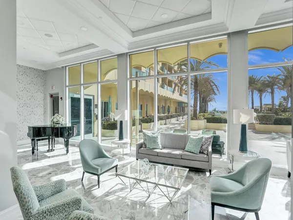 $2,600 | 2501 South Ocean Drive, Unit 338, Hollywood, FL 33019