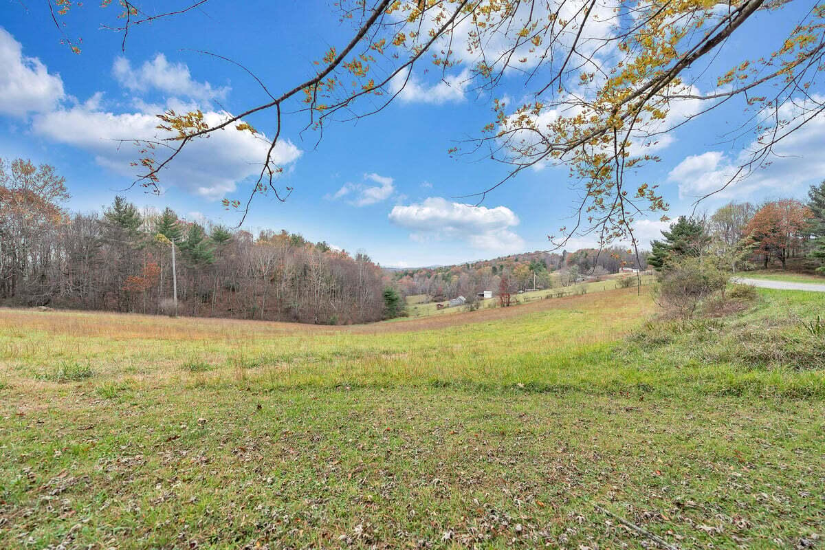 446 Macks Mountain Road Northwest Indian Valley, VA 24105 - Photo 2 of 59 a view of an ocean and a yard