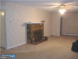 937 Old Ford Road Huntingdon Valley, PA 19006 - Photo 5 of 9 Fireplace