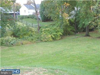 937 Old Ford Road Huntingdon Valley, PA 19006 - Photo 8 of 9 Exterior Back