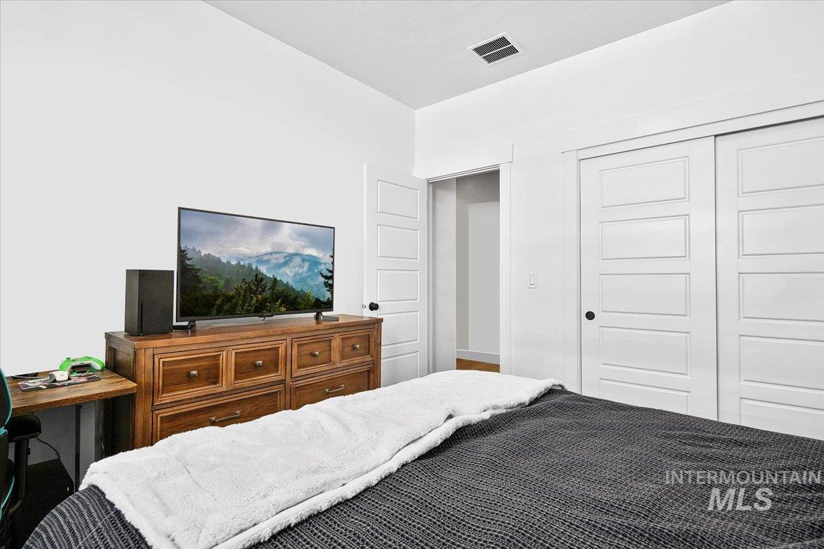 2085 North Concha Court Middleton, ID 83644 - Photo 27 of 37 Bedroom with a closet