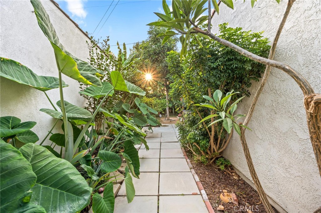 3441 Virginia Road Los Angeles, CA 90016 - Photo 31 of 40