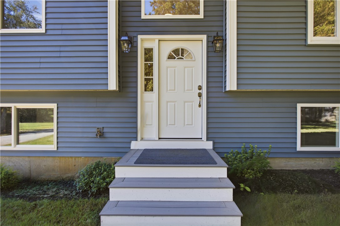 174 Ten Rod Road Exeter, RI 02822 - Photo 9 of 41 Up the steps and into the kitchen