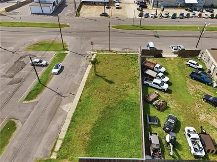 $199,999 | 6560 Jefferson Highway, Harahan, LA 70123