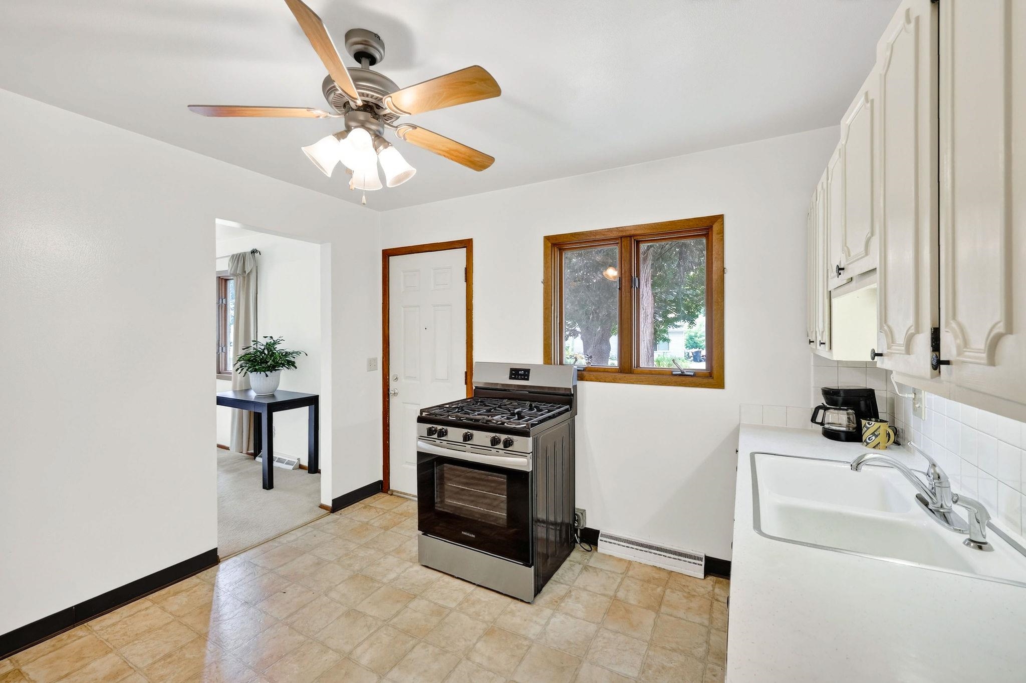 174 Farrell Street Madison, WI 53714 - Photo 19 of 68