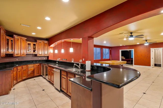 $3,299,000 | 1402 East Coral Cove Drive, Gilbert, AZ 85234