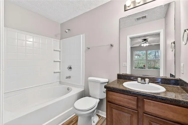 a view of utility room