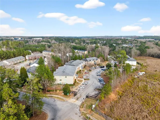 $125,000 | 2104 Fairington Club Drive, Lithonia, GA 30038