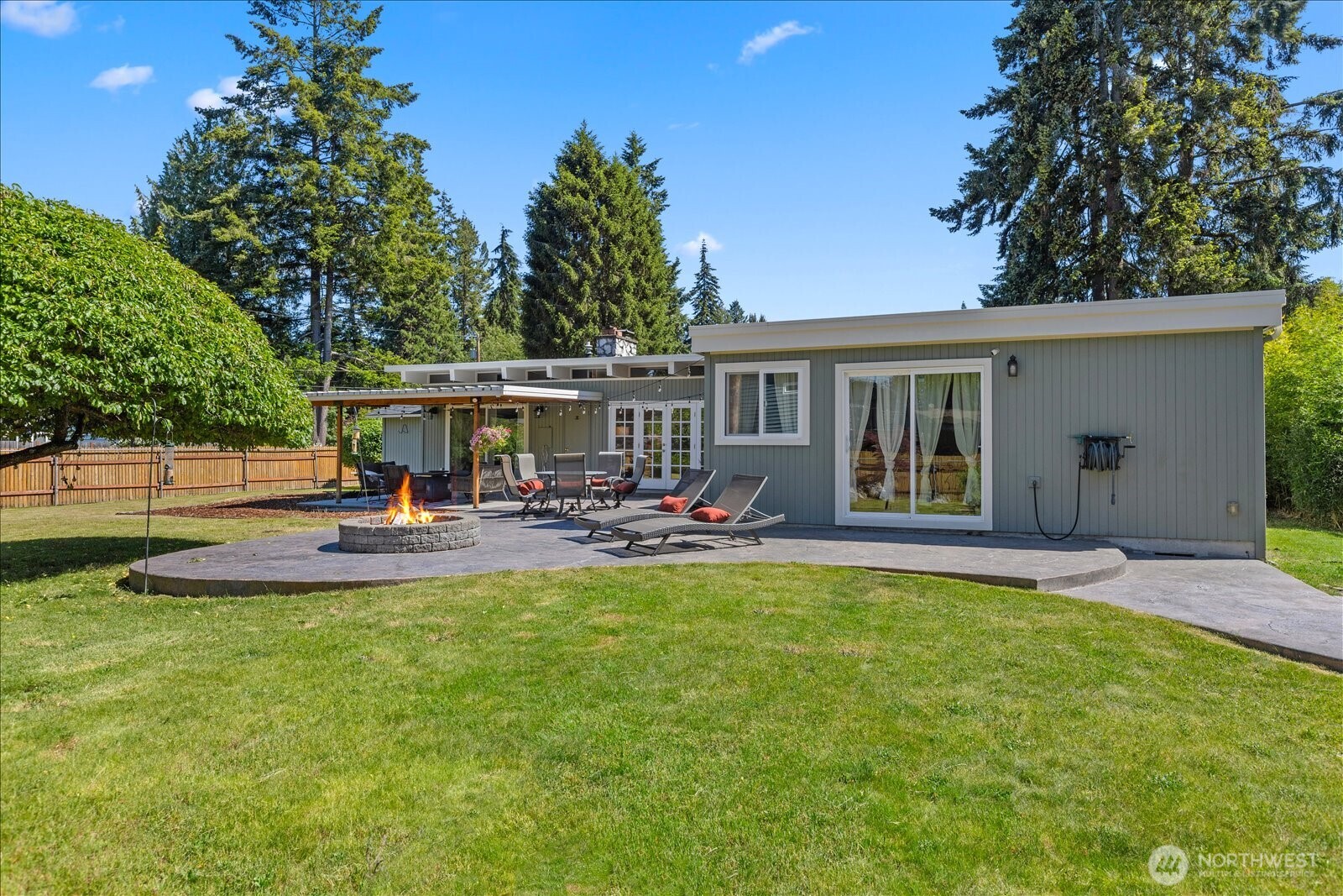 8119 190th Street Southwest Edmonds, WA 98026 - Photo 33 of 37