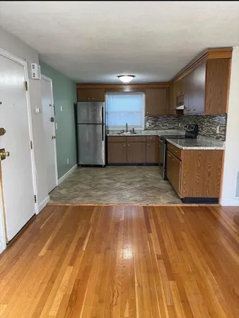$2,300 | 775 Lagrange Street, Unit 3, Boston, MA 02132