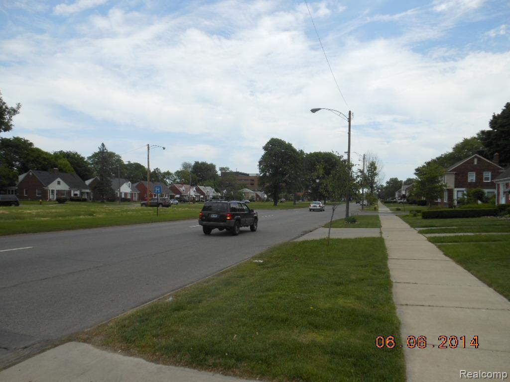 21624 Moross Road Grosse Pointe, MI 48236 - Photo 2 of 24 DSCN5640.jpg