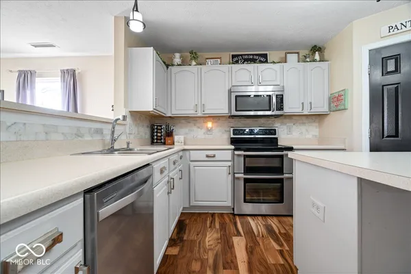 $345,000 | 6652 Greenspire Place, Indianapolis, IN 46221