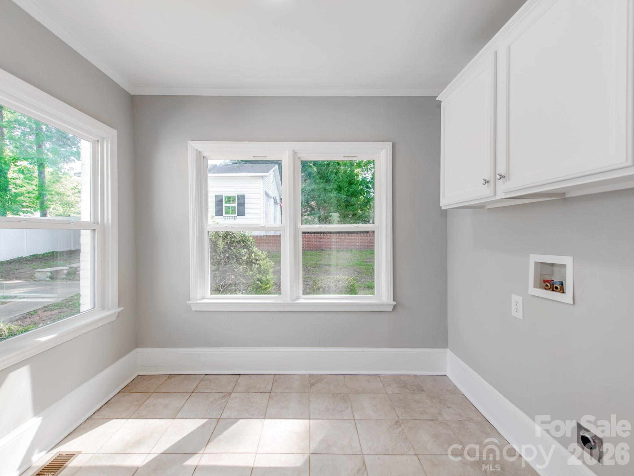 120 Sunset Drive Chester, SC 29706 - Photo 26 of 34 an empty room with windows