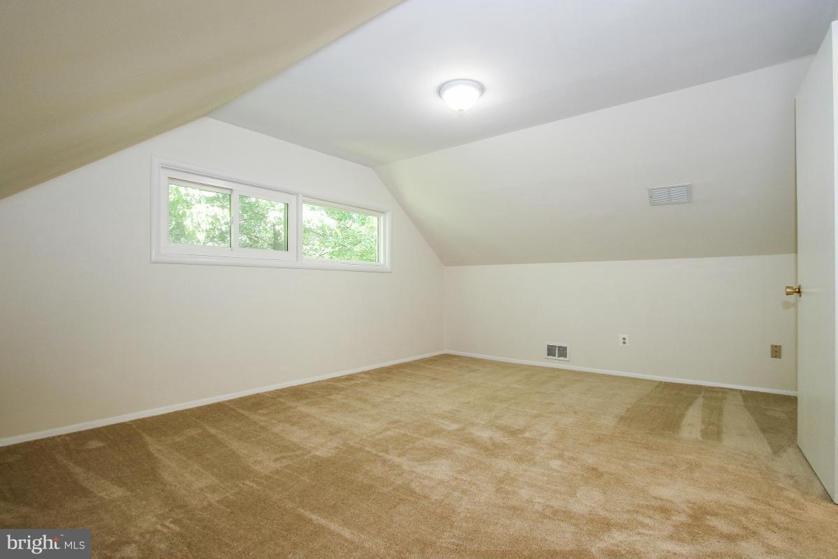 802 Brice Road Rockville, MD 20852 - Photo 20 of 30 Bedroom #3