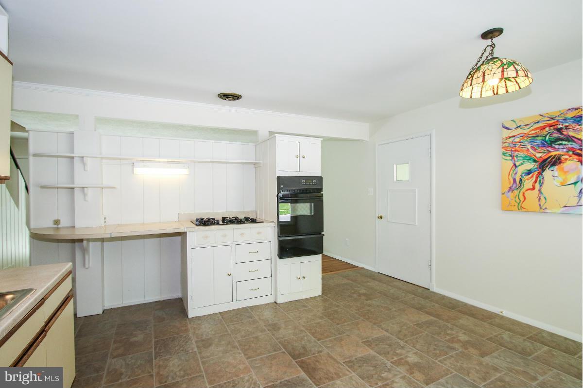 802 Brice Road Rockville, MD 20852 - Photo 6 of 30 Kitchen