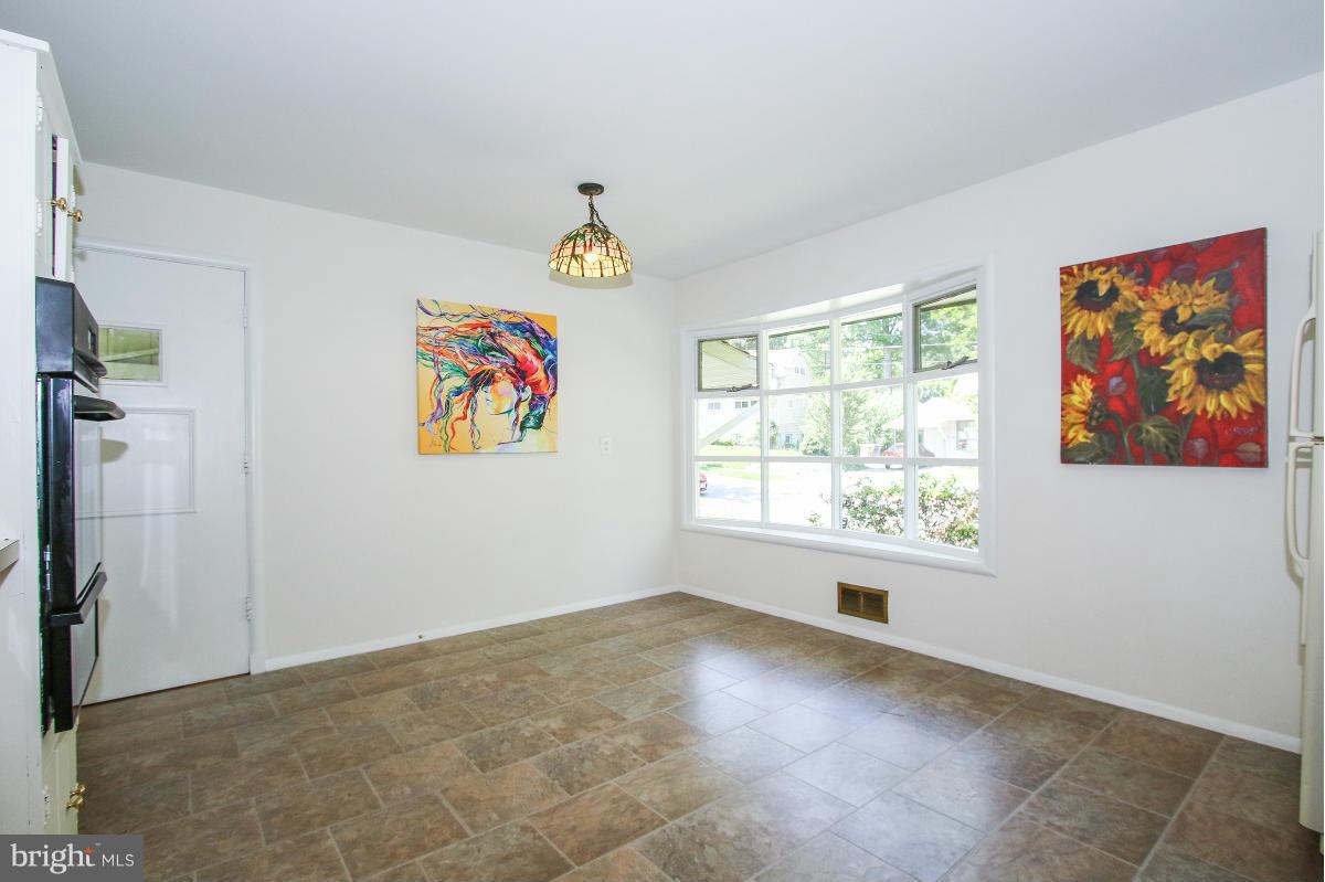 802 Brice Road Rockville, MD 20852 - Photo 7 of 30 Kitchen