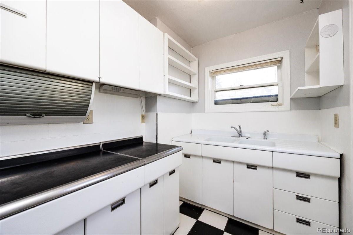 9975 Morrison Road Lakewood, CO 80227 - Photo 16 of 31