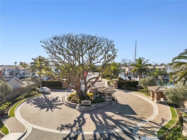 $13,750,000 | 47 Linda Isle, Newport Beach, CA 92660