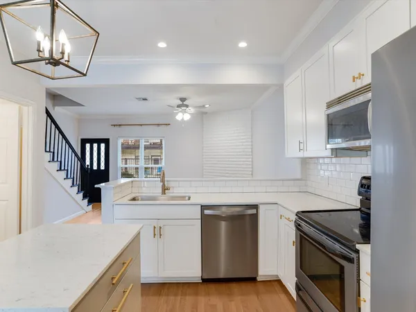 $2,850 | 1307 Kinney Avenue, Unit 128, Austin, TX 78704