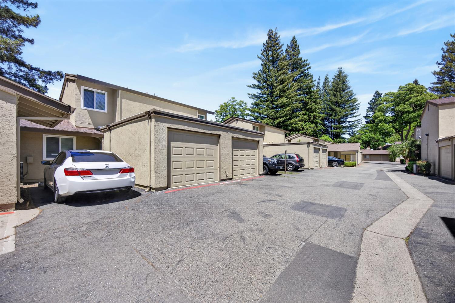 6239 Riverside Boulevard, Unit 2 Sacramento, CA 95831 - Photo 33 of 42