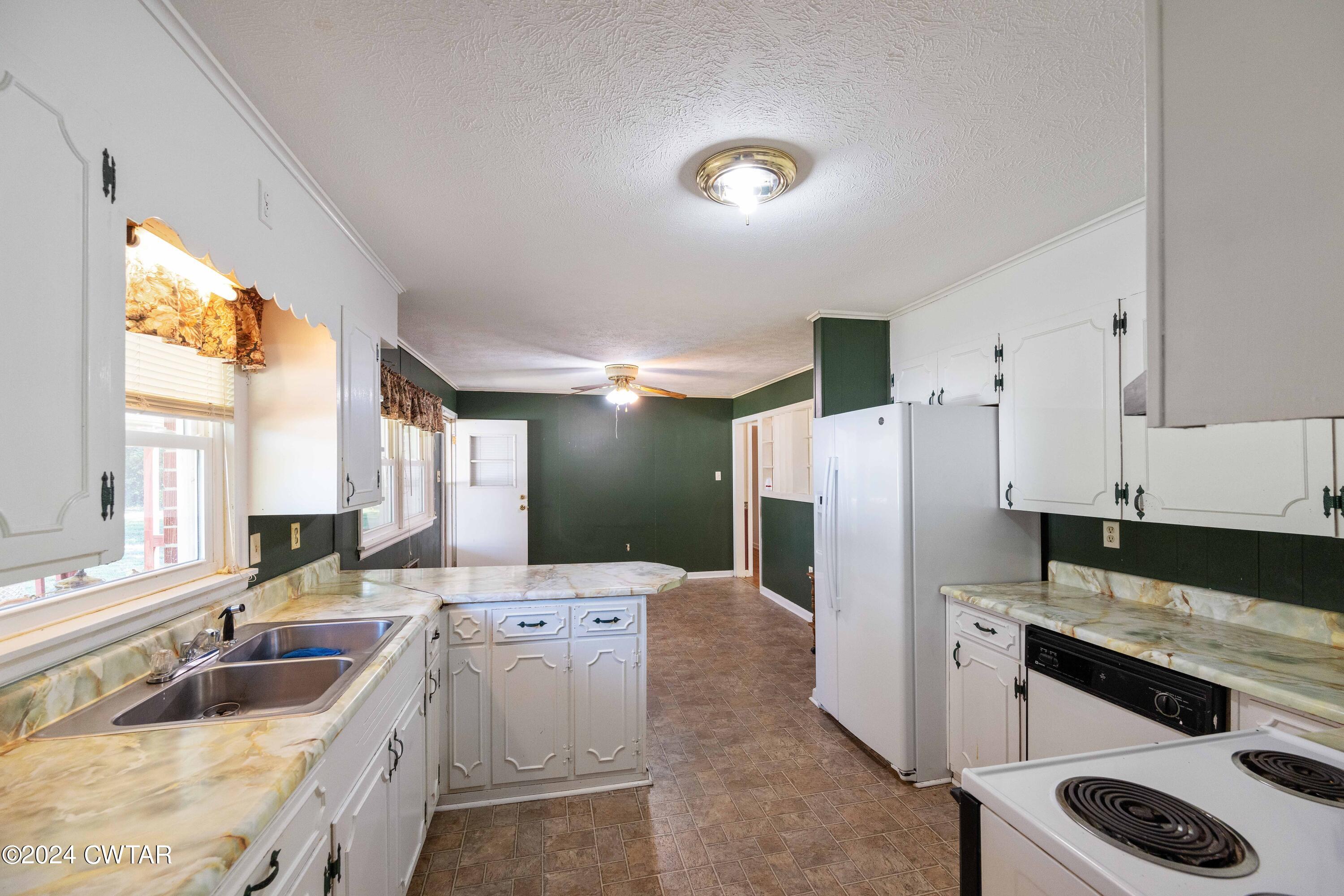 455 Timberlake Road Lexington, TN 38351 - Photo 8 of 15 NZ8_7191