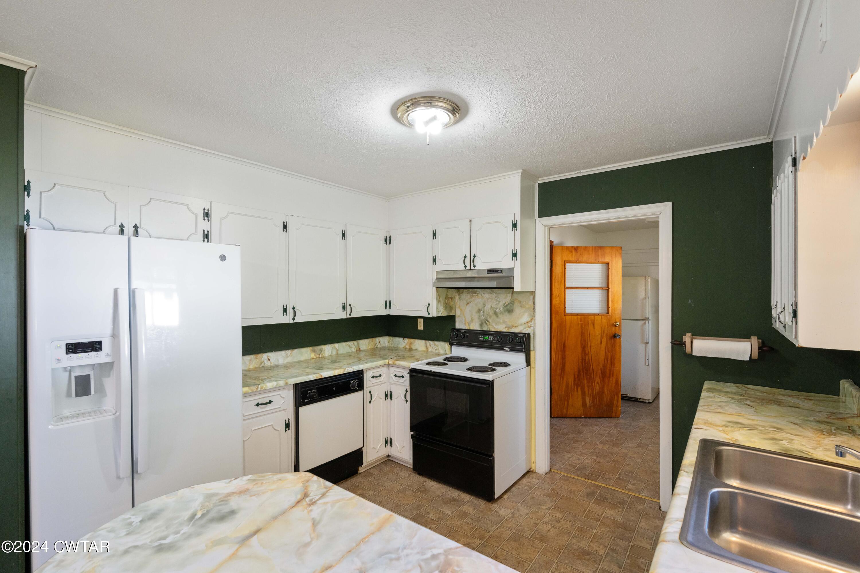455 Timberlake Road Lexington, TN 38351 - Photo 9 of 15 NZ8_7186