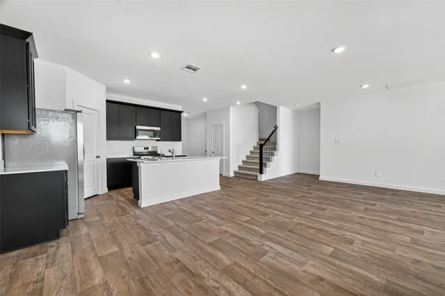 $2,400 | 6108 Jasper Hill Drive, Rosenberg, TX 77469